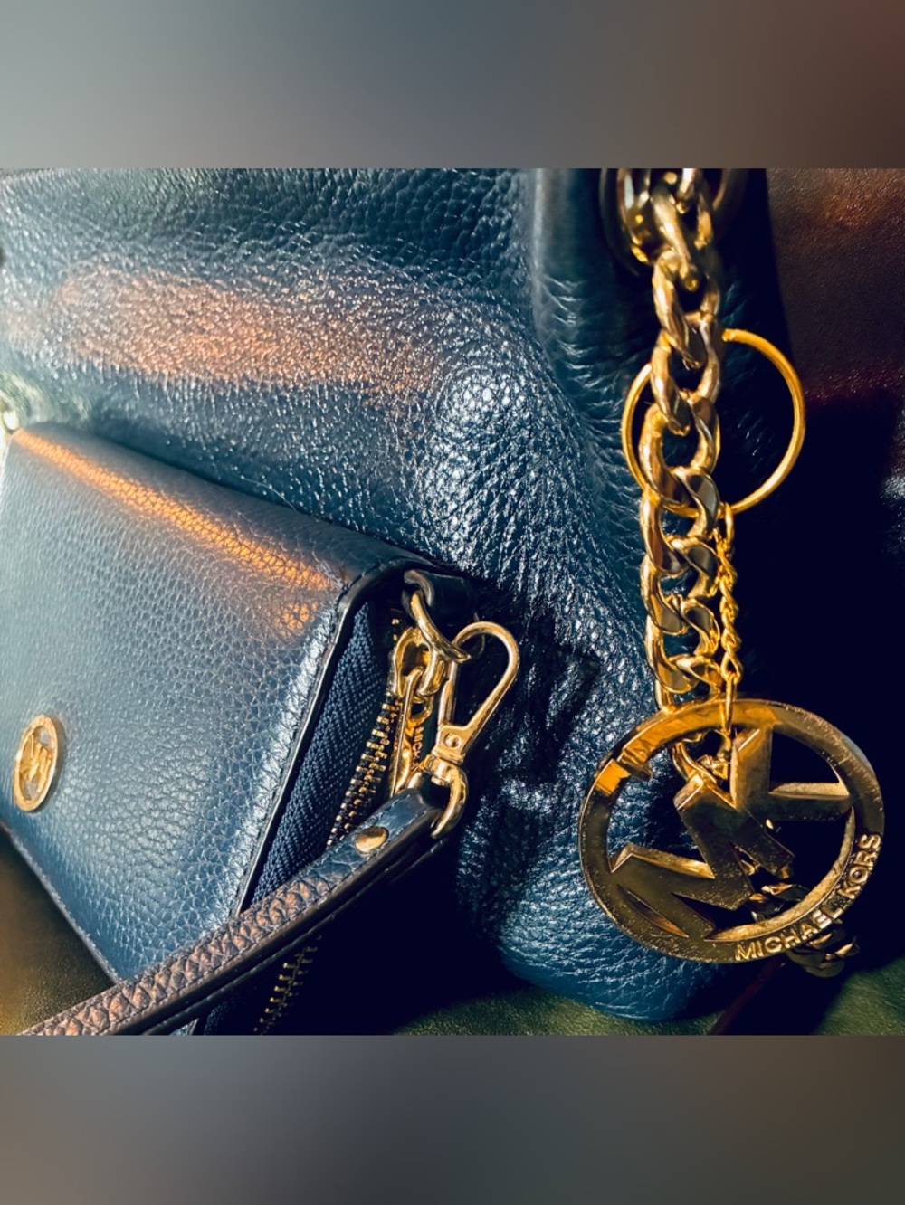 Michael Kors Dark Navy Soft Pebbled Leather Crossbody Set with Gold hardware - Picture 6 of 14